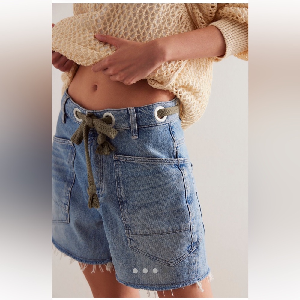 We The Free Moxie Barrel Shorts NWT $128 MSRP *Full Priced Current Item* - Picture 7 of 8